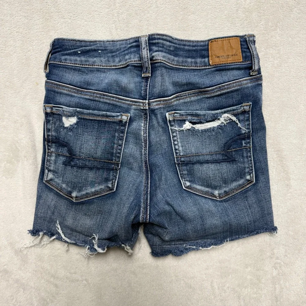American Eagle Next Level Stretch Distressed‎ Denim Shorts Medium Wash Size 4